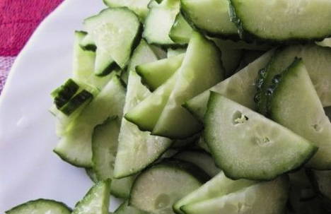 Овощной салат с уксусом и маслом