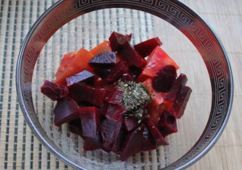 ПП салат с вареной свеклой