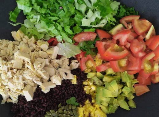 ПП салат с вареной курицей