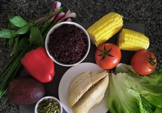 ПП салат с вареной курицей