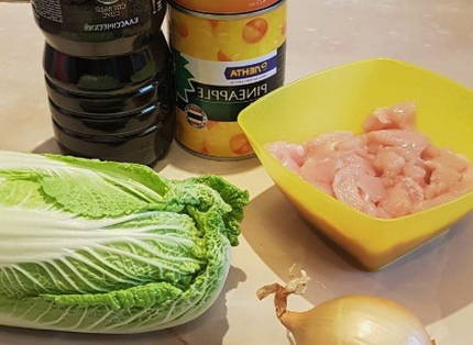 ПП салат с ананасом и курицей