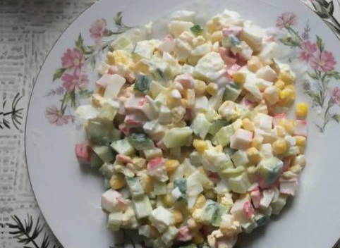 ПП крабовый салат с кукурузой