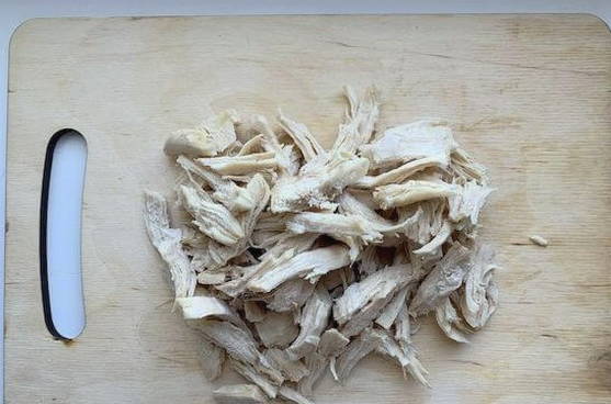 Куриный суп с лапшой, картошкой и яйцом