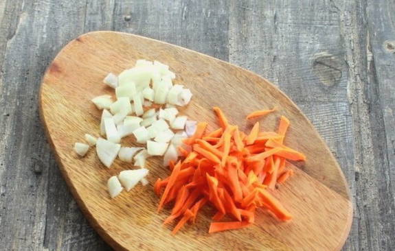 Грибной суп с перловкой и картофелем