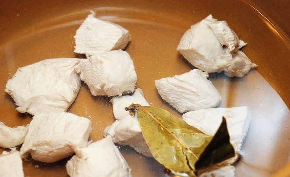 Суп с вермишелью, мясом и картошкой