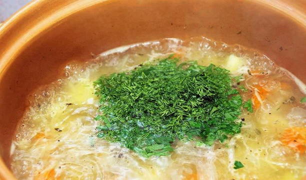 Суп с вермишелью, мясом и картошкой