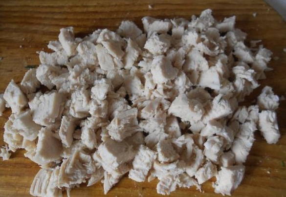Суп из цветной капусты с курицей и картошкой