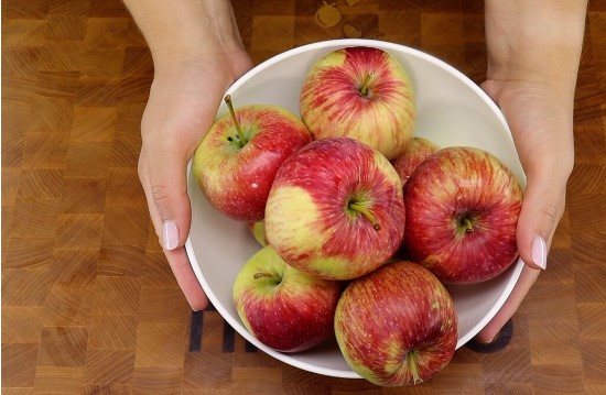 Яблоки в сиропе дольками на зиму