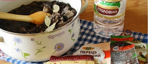 Маринованные подосиновики без стерилизации «Пальчики оближешь» на зиму в банках