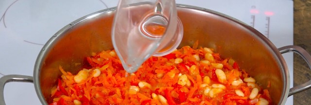 Салат с фасолью «Пальчики оближешь» на зиму