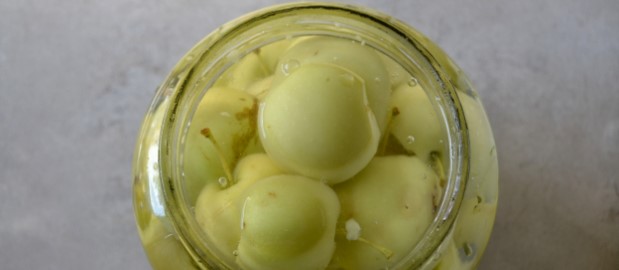Маринованные яблоки с корицей в банках на зиму