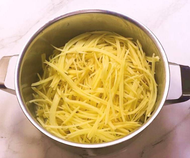 Китайский салат с картошкой соломкой