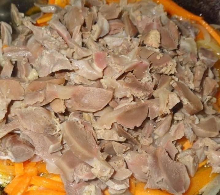 Куриные желудки с рисом