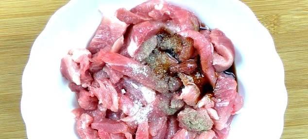 Корейский салат с мясом и овощами