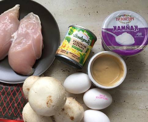 ПП салат с курицей и кукурузой