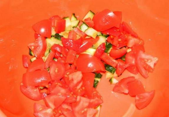 Овощной салат с брынзой