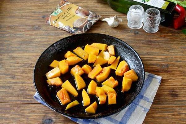 Тыквенный суп на мясном бульоне