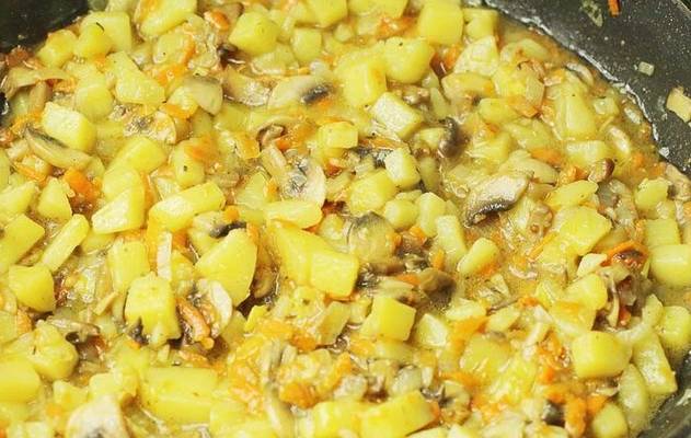 Суп с шампиньонами и плавленым сырком