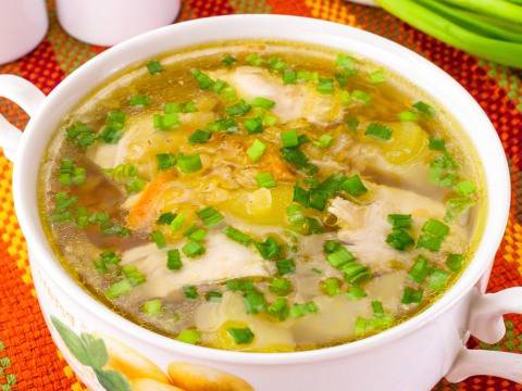 Суп с чечевицей, картофелем и курицей