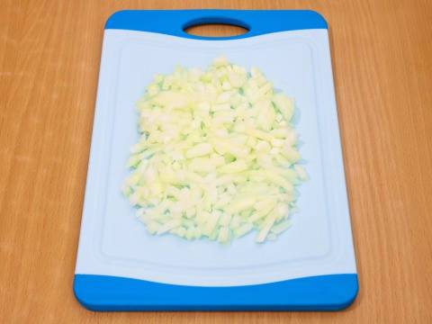 Суп с чечевицей, картофелем и курицей
