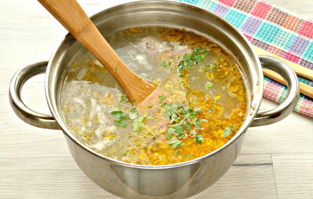 Суп со свининой, рисом и картофелем