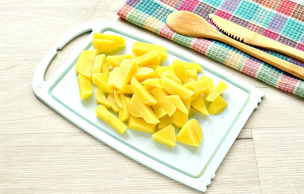 Суп со свининой, рисом и картофелем