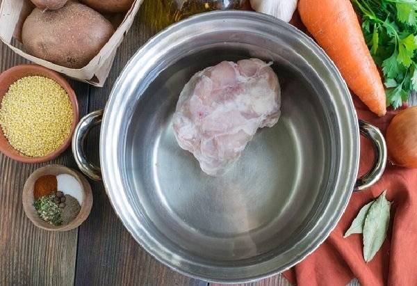 Пшенный суп с курицей и картошкой