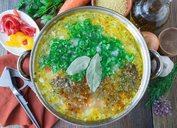 Пшенный суп с курицей и картошкой