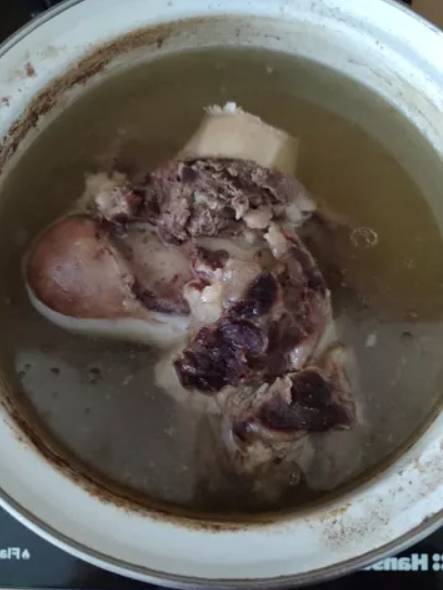 Суп с домашней лапшой и говядиной