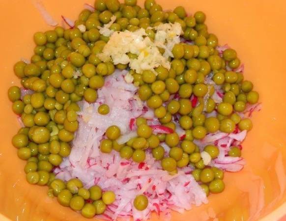Овощной салат с картофелем