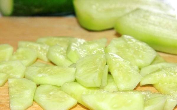 Овощной салат с капустой и овощами