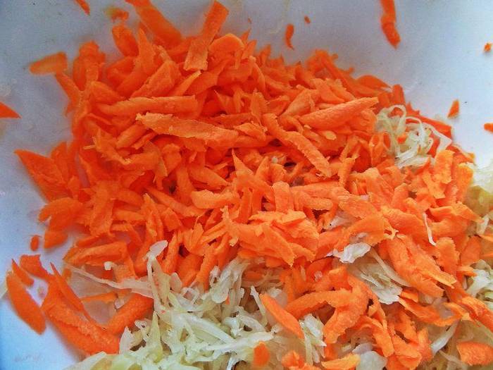 Овощной салат с капустой