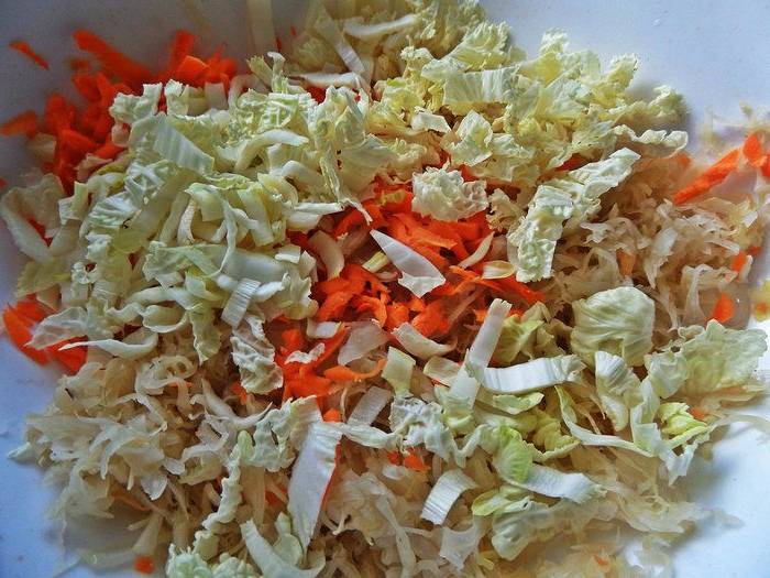 Овощной салат с капустой