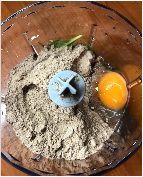 Вафли из льняной муки в вафельнице