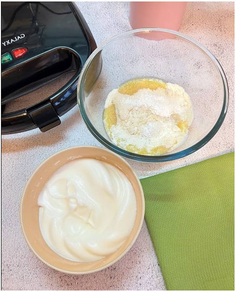 Вафли из кокосовой муки в вафельнице