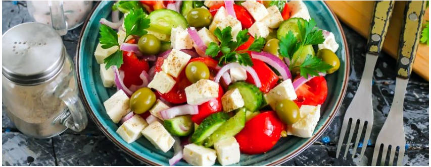 Греческий салат с сиртаки