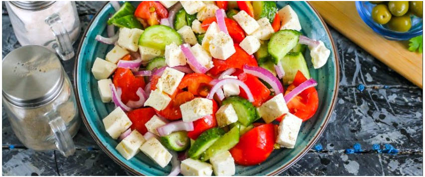 Греческий салат с сиртаки