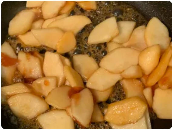Десерт из яблок на скорую руку