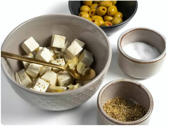 Греческий салат с айсбергом