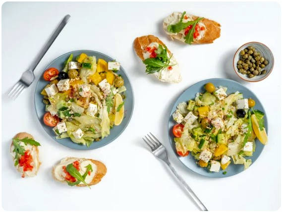 Греческий салат с айсбергом