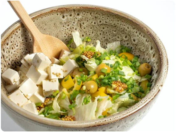 Греческий салат с айсбергом