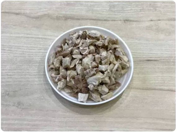 Гавайский салат с курицей и ананасами