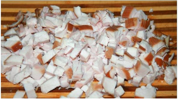 Салат «Гранатовый браслет» с копченой курицей