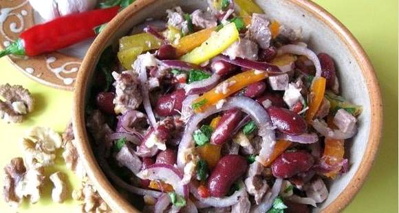 Грузинский салат с мясом