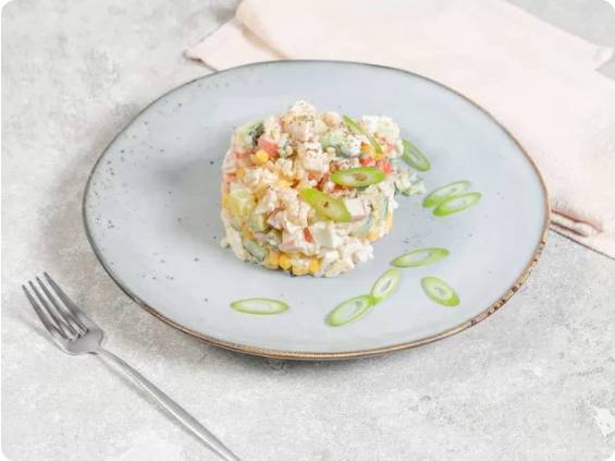 Крабовый салат с луком