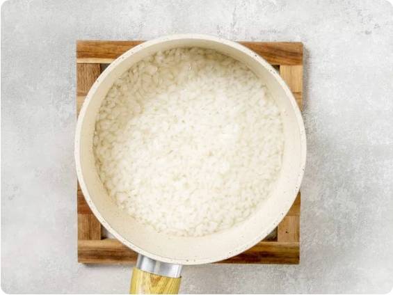 Крабовый салат с луком