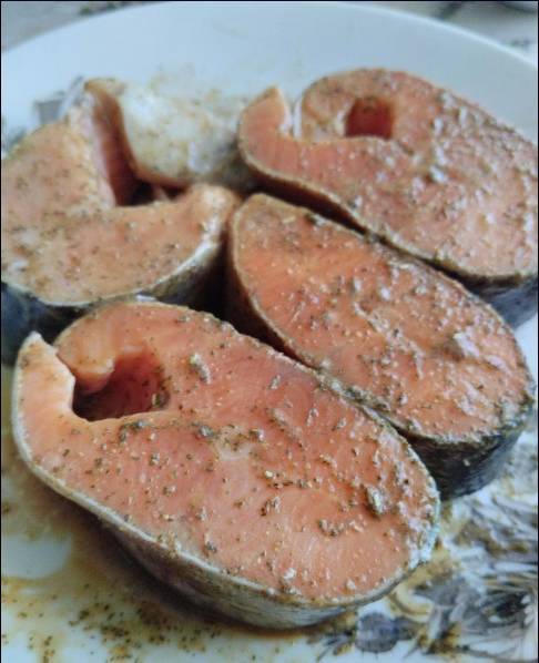 Стейки форели в духовке, чтобы были сочные