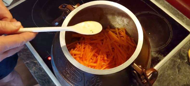 Куриные желудки в афганском казане
