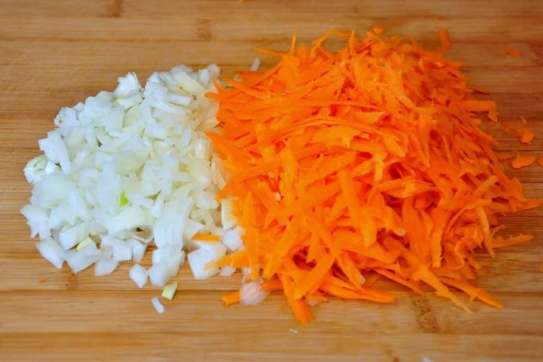Куриные желудки в афганском казане