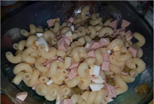 Немецкий салат с макаронами
